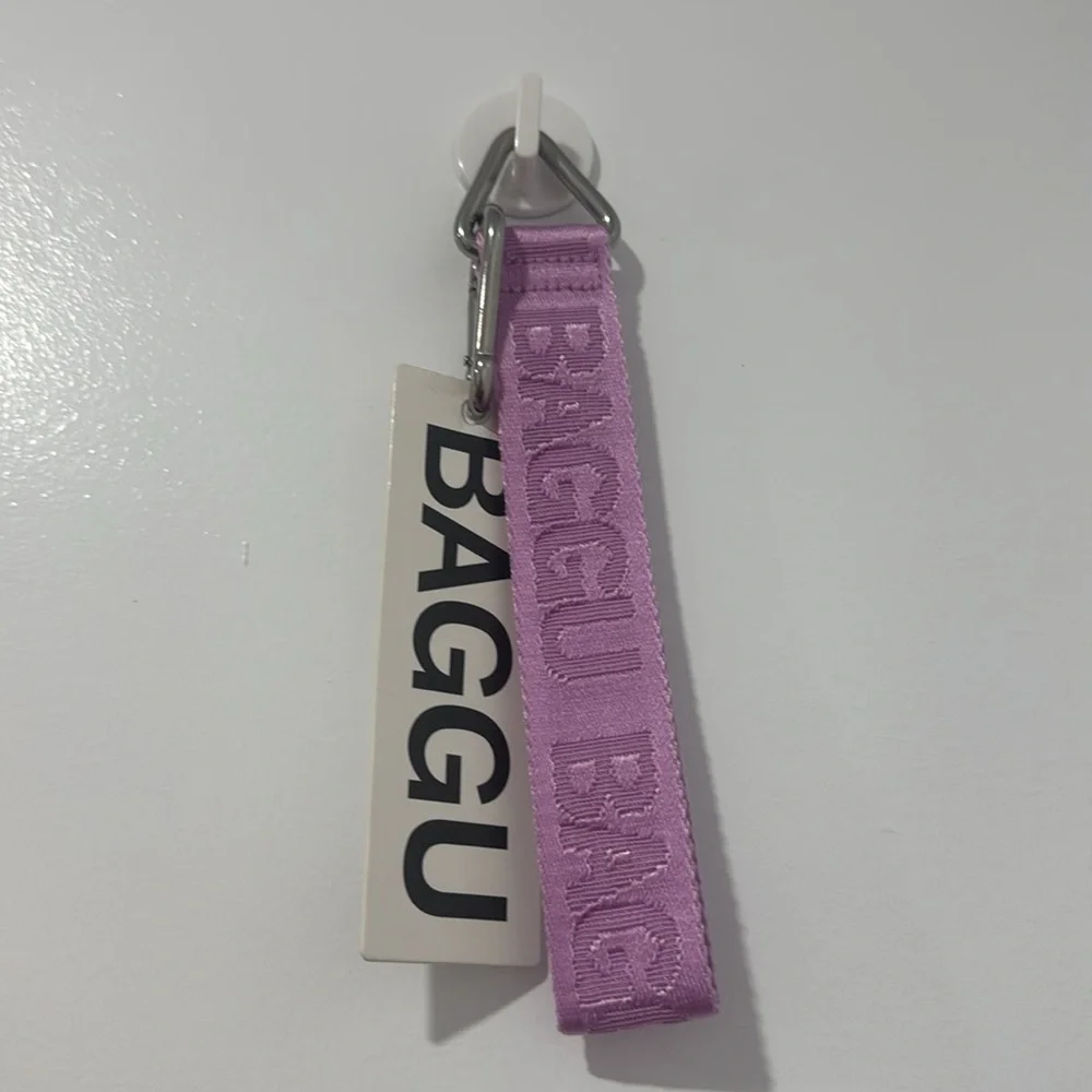 BAGGU Bright Pink Keychain